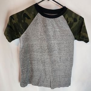 ⭐️ 5/$25 Old Navy Kids Top